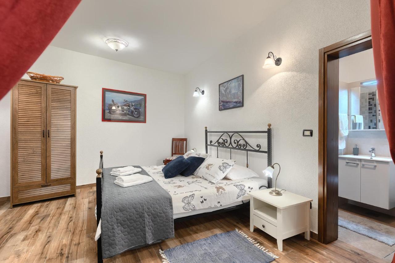 Apartman Pietro Motovun Ngoại thất bức ảnh